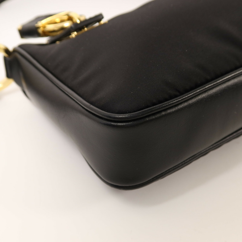 PRADA 尼龍Shoulder Bag金扣肩背袋-11