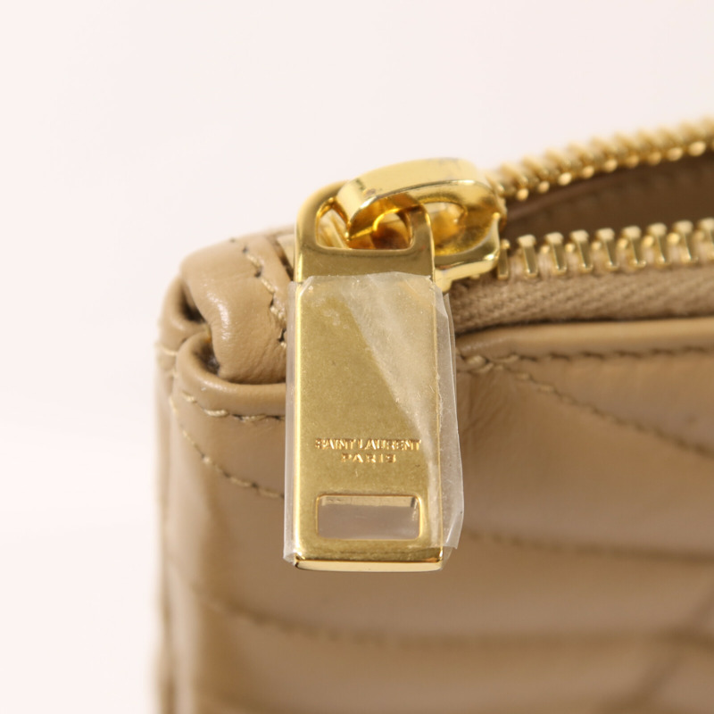 YVES SAINT LAURENT 牛皮皮革Pouch金扣手拿包-7