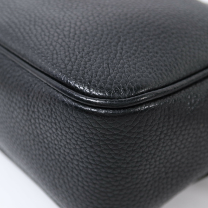 GUCCI 牛皮皮革Soho Disco金扣肩背袋-14