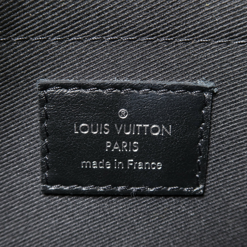 LOUIS VUITTON Monogram Eclipse Mini Soft Trunk肩背袋-5