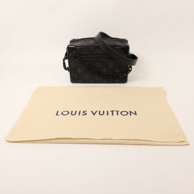 LOUIS VUITTON Monogram Eclipse Mini Soft Trunk肩背袋-7