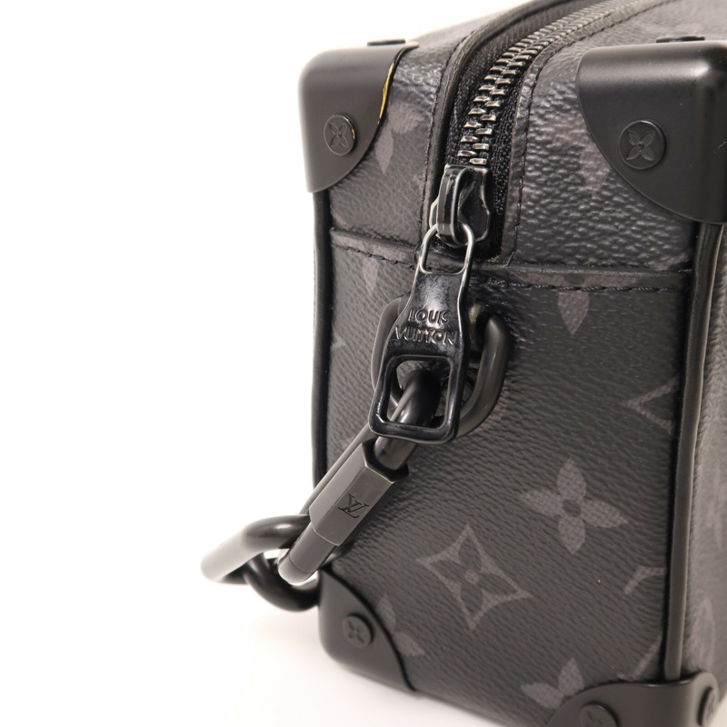 LOUIS VUITTON Monogram Eclipse Mini Soft Trunk肩背袋-8