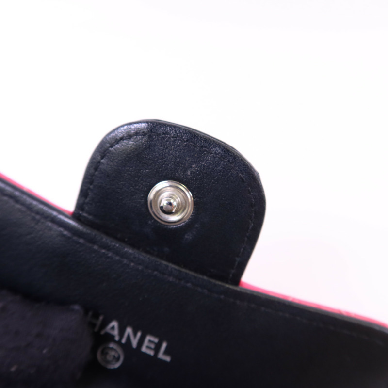 CHANEL 漆皮皮革Card Case銀扣卡片套-17