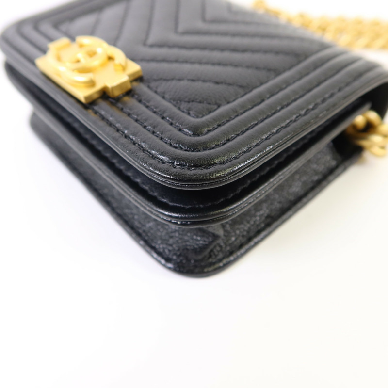 CHANEL 牛皮皮革Boy Belt Bag金扣鏈帶腰包-12