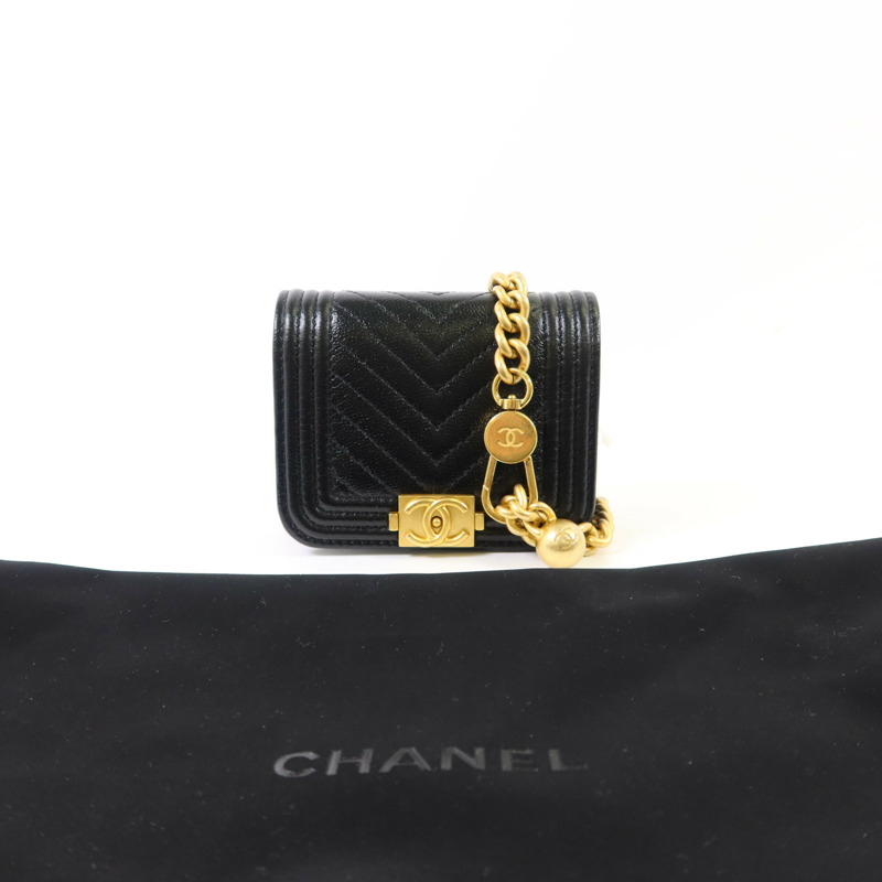 CHANEL 牛皮皮革Boy Belt Bag金扣鏈帶腰包-19