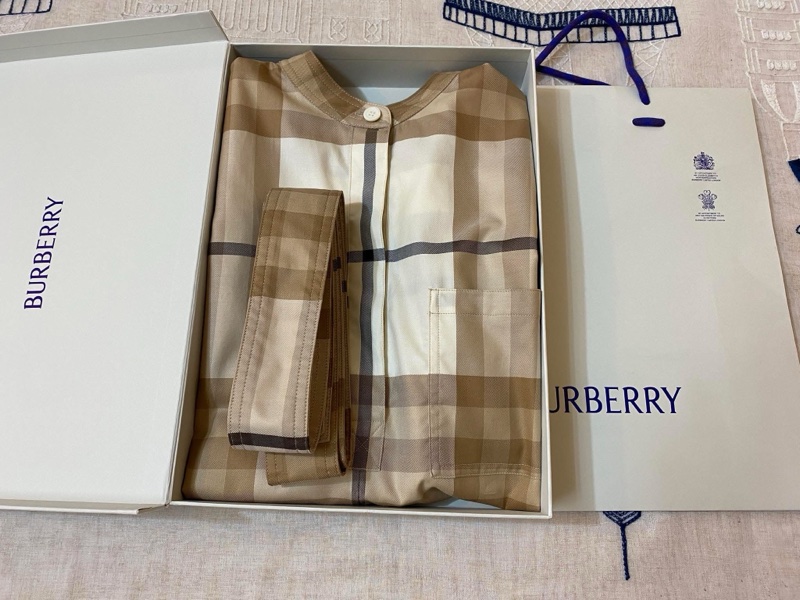 BURBERRY 英國冰霜白格紋洋裝UK4-2