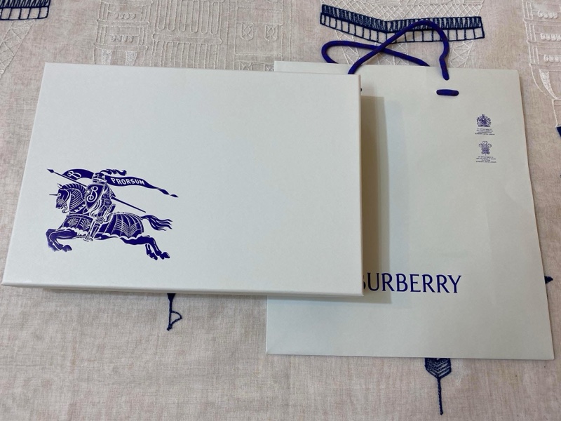 BURBERRY 英國冰霜白格紋洋裝UK4-3