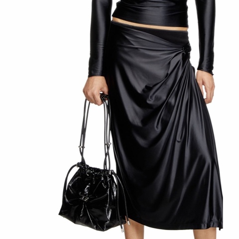 Diesel 女士 scrunch-d 水桶包均碼碼24cm*13cm*21cm