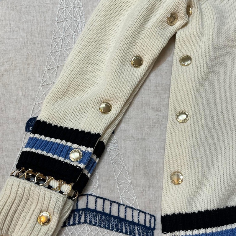 BURBERRY 英國米色學院風毛衣XS-9