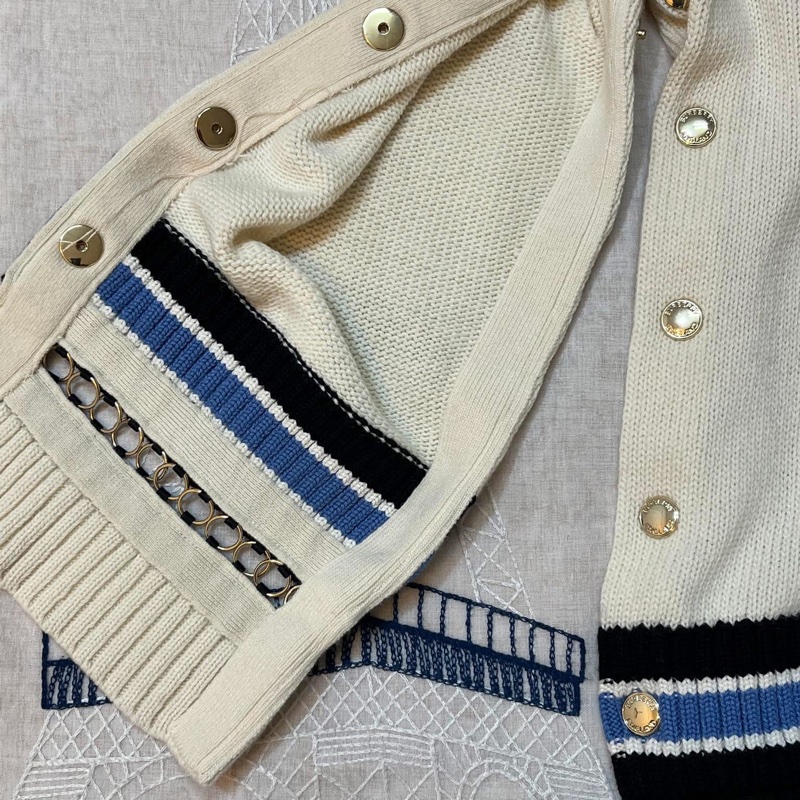 BURBERRY 英國米色學院風毛衣XS-10