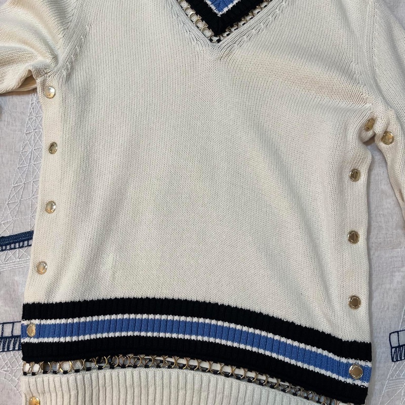 BURBERRY 英國米色學院風毛衣XS-11