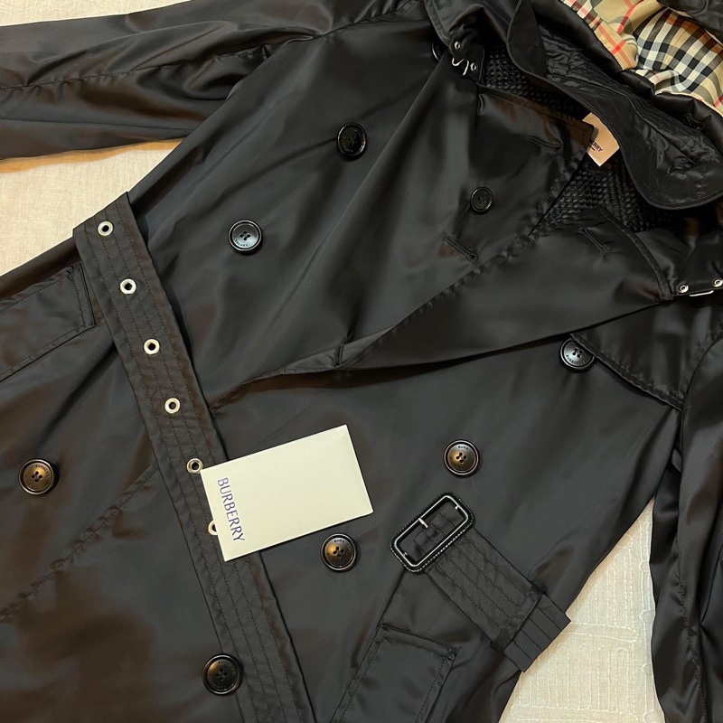 BURBERRY 英國黑色輕盈風衣UK2-7
