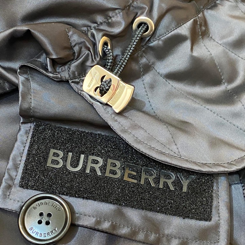 BURBERRY 英國黑色輕盈風衣UK2-9