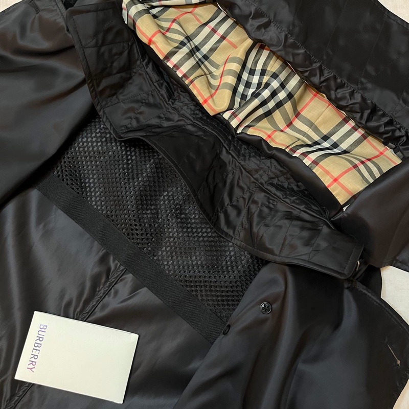 BURBERRY 英國黑色輕盈風衣UK2-11