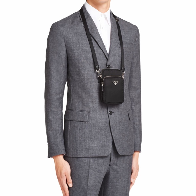 Prada 男士 三角徽標手機包均碼碼17cm*4.5cm*10.5cm-2