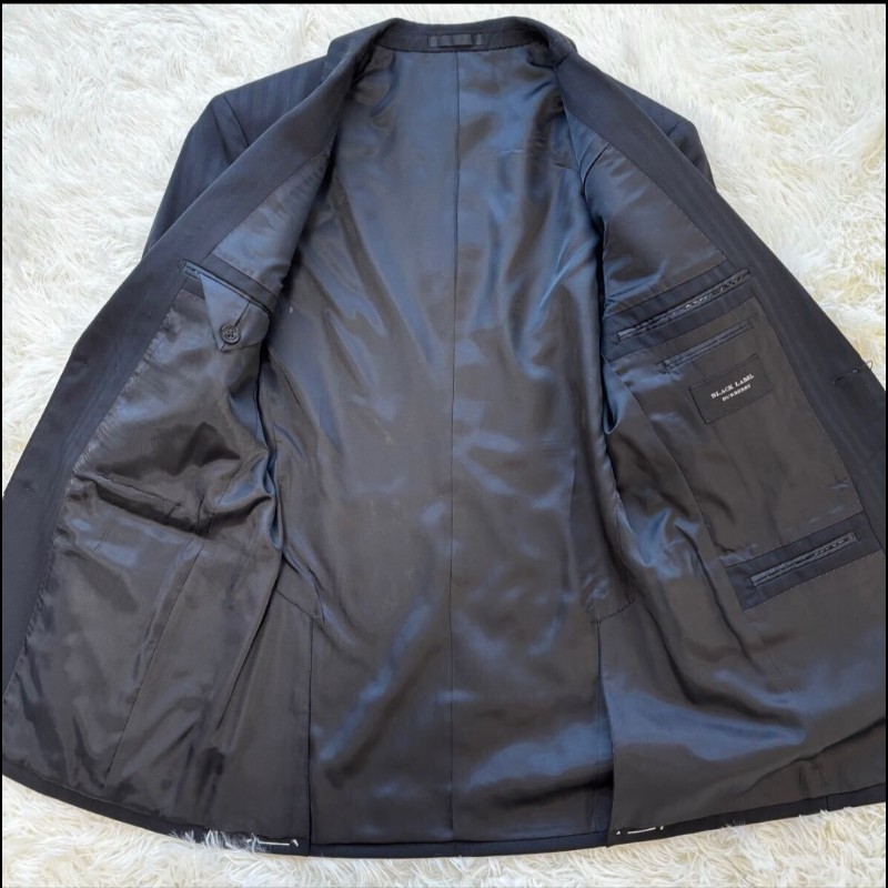 原價8萬多／日本進口／全新未使用／Burberry 3件式成套西裝-1