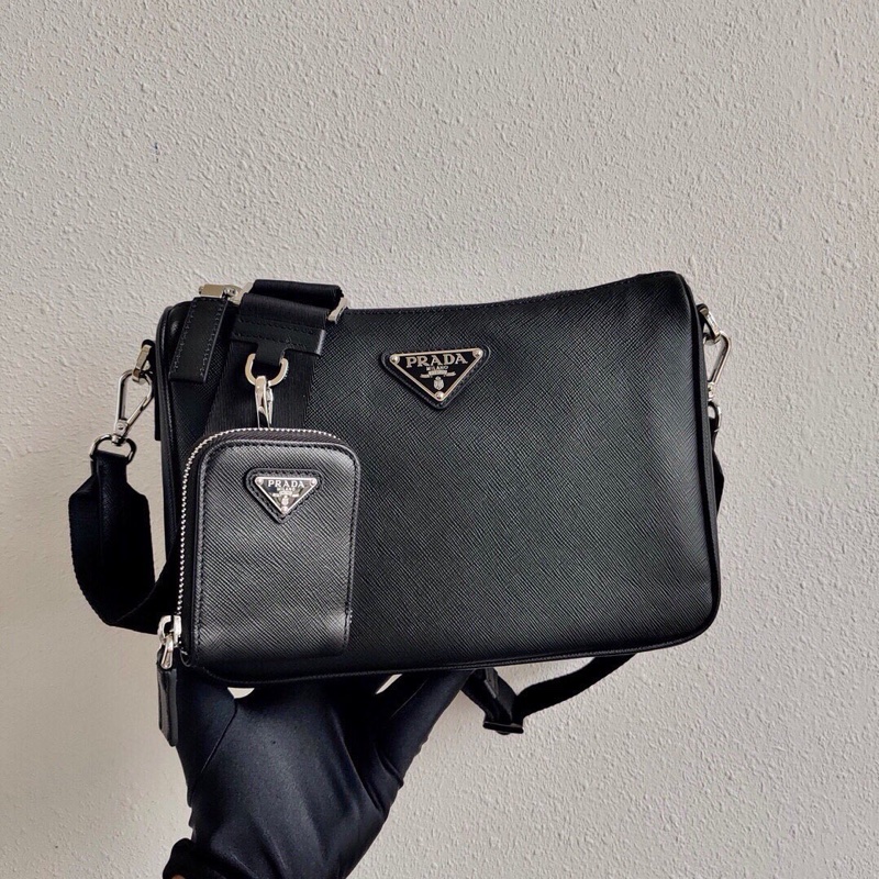 Prada 男士 黑色徽標斜挎包均碼碼23cm*5.5cm*18cm-5