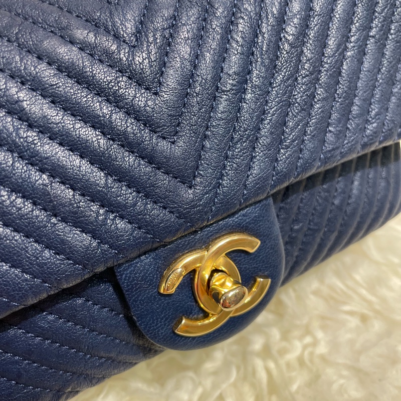 Chanel V 紋深藍牛皮Flap Bag-7