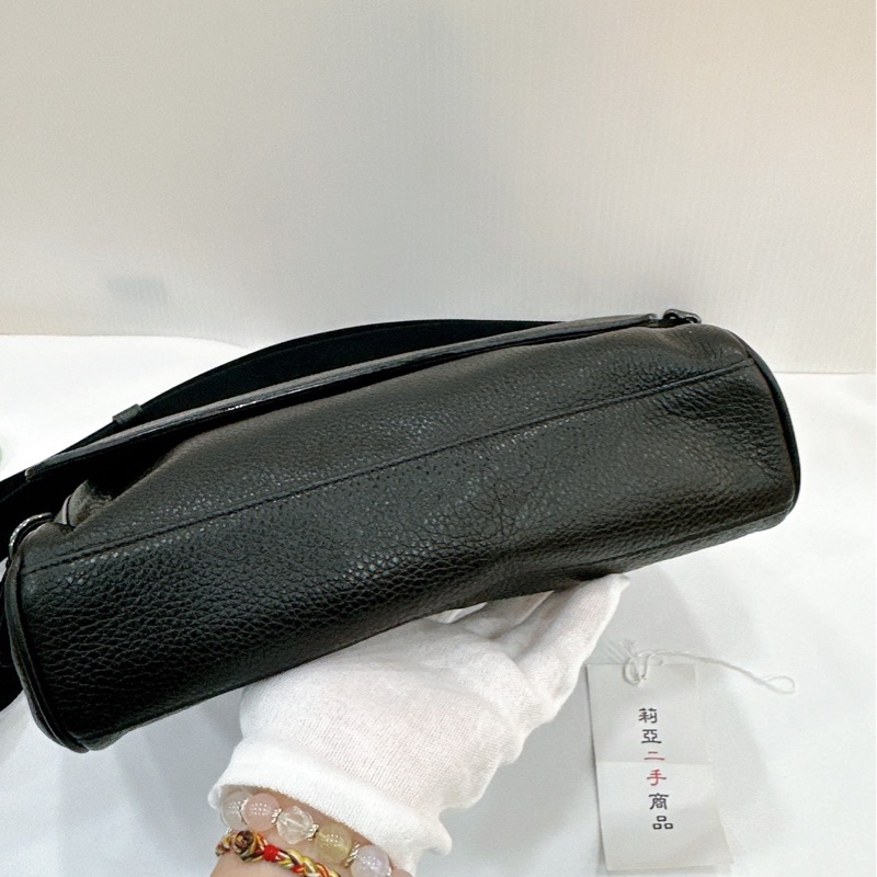 莉亞精品♡Coach 翻蓋斜背包 黑色 二手-8