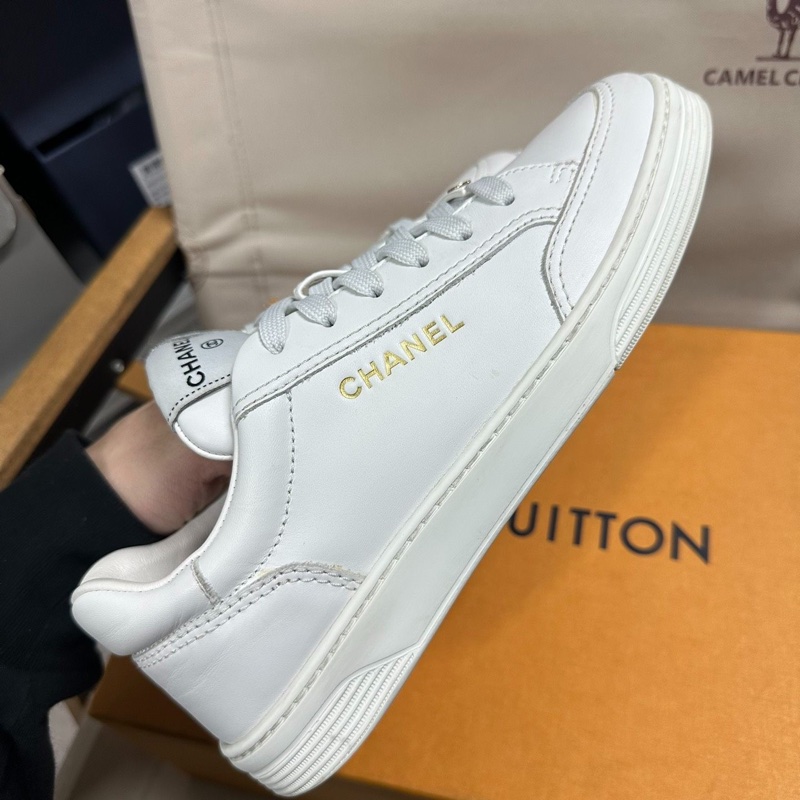 CHANEL香奈兒 時尚系帶 耐磨 低幫 板鞋白色金標 38碼-0