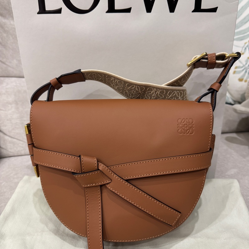 LOEWE 焦糖色 small gate-2