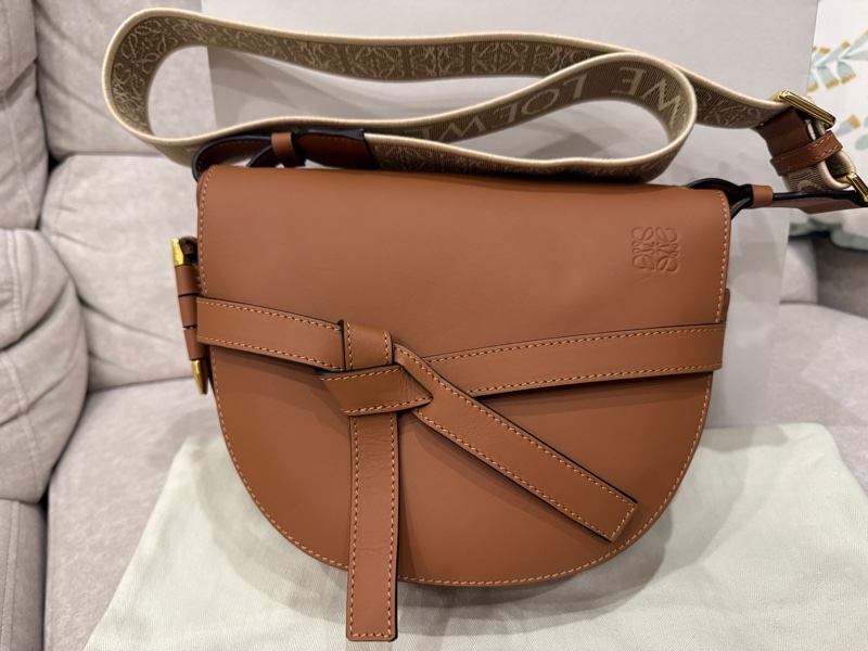 LOEWE 焦糖色 small gate-10