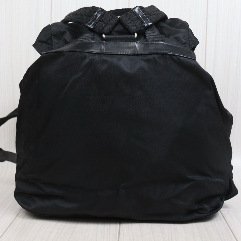 Prada 經典尼龍後背包（中號）-4