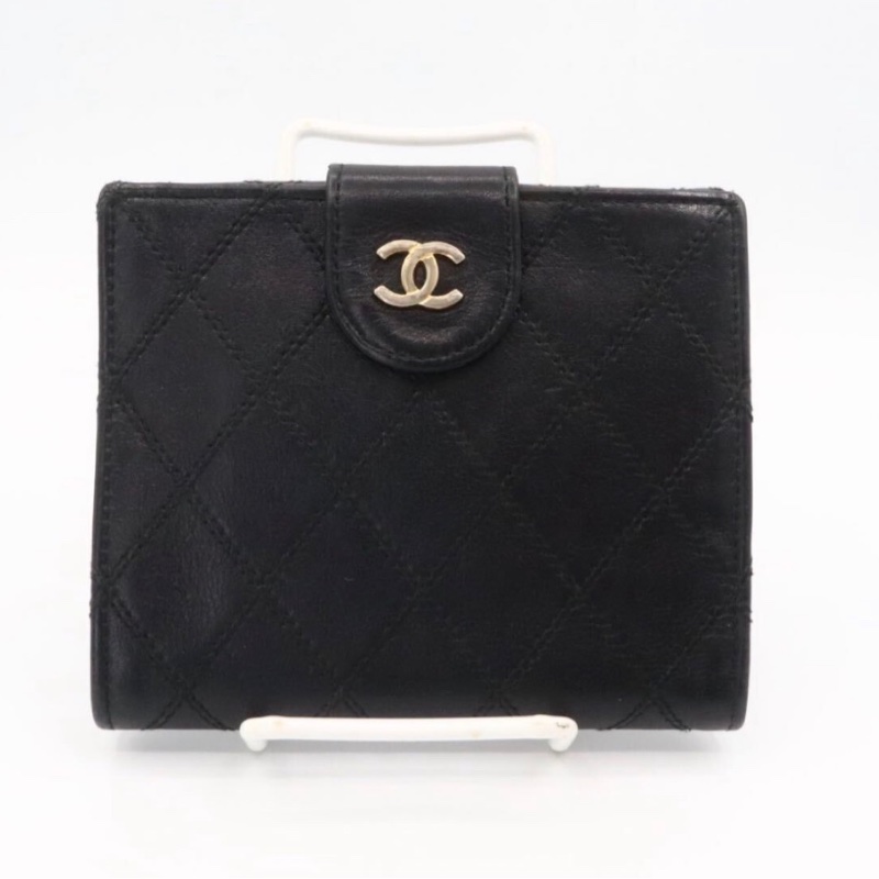 Chanel香奈兒雙面LOGO小羊皮短夾-1