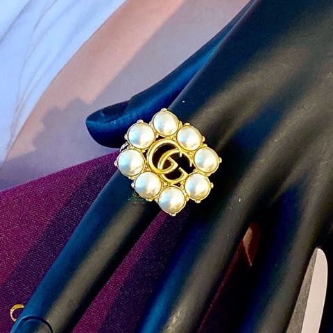 GUCCI 古馳 645686 復古金 仿舊金屬 雙Ｇ 珍珠花型 戒指 精品戒指 Ｓ號