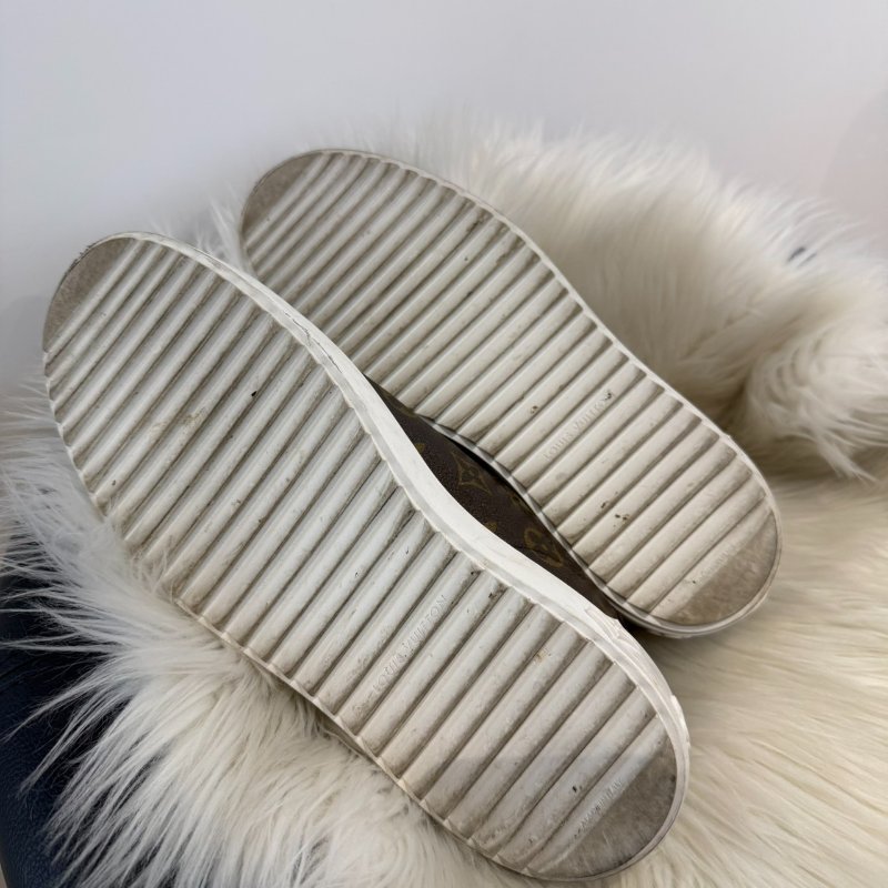 LV Time Out老花平底鞋-5