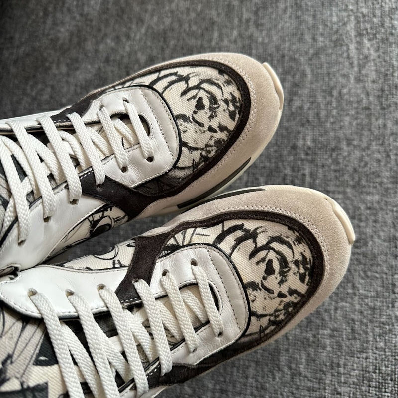 Chanel香奈兒黑白塗鴉休閒鞋 36碼-4