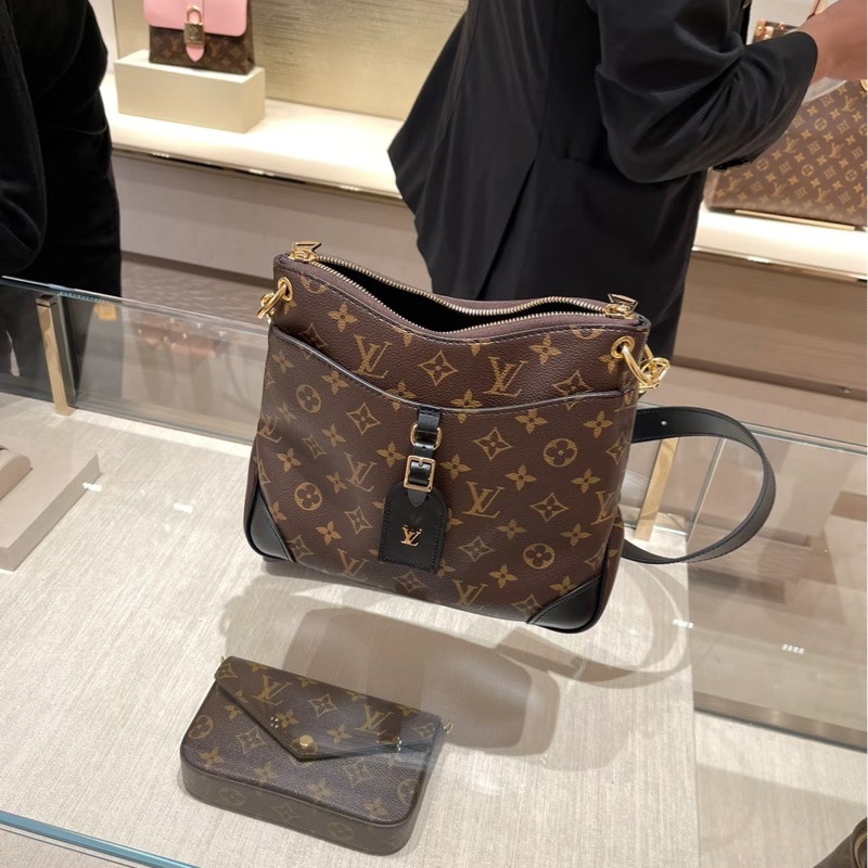 #閒置新✨ #全配🈶購證 Lv Odeon老花黑牛角包 芯片款-5