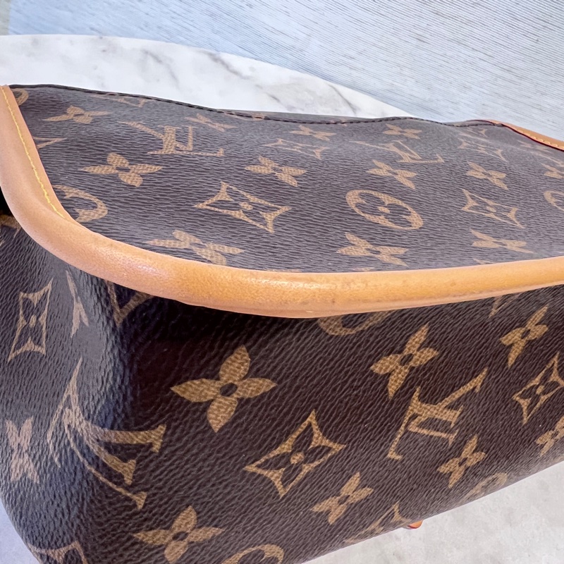 LV 原花Diane金釦手提肩斜背包-9