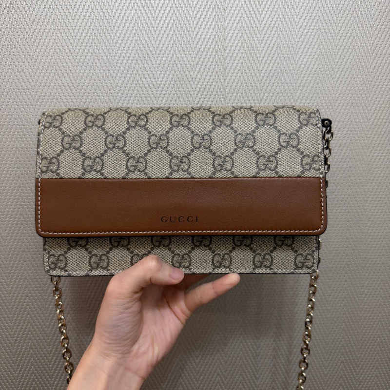 Gucci PVC咖牛皮銀釦斜背WOC-0