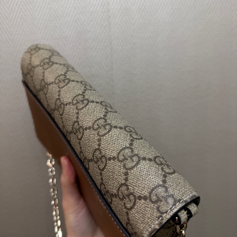 Gucci PVC咖牛皮銀釦斜背WOC-6