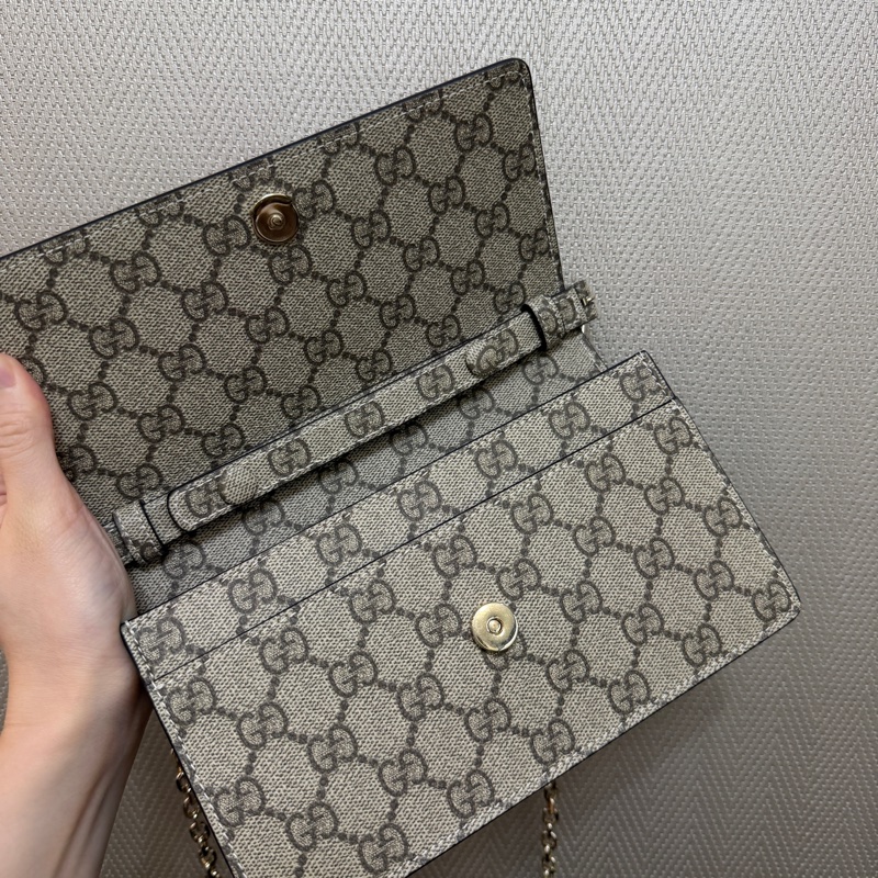 Gucci PVC咖牛皮銀釦斜背WOC-10