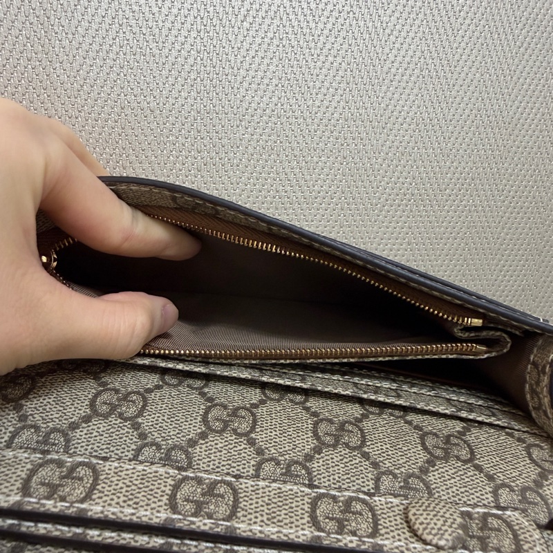 Gucci PVC咖牛皮銀釦斜背WOC-14