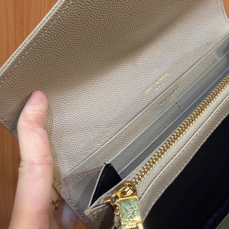 YSL 深米色魚子醬牛皮下蓋12卡長夾-11