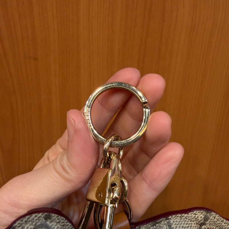 Gucci PVC深棕牛皮臘腸狗造型鑰匙圈-6