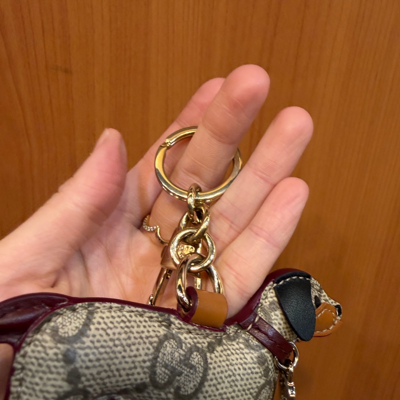 Gucci PVC深棕牛皮臘腸狗造型鑰匙圈-7