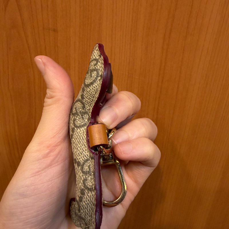 Gucci PVC深棕牛皮臘腸狗造型鑰匙圈-10
