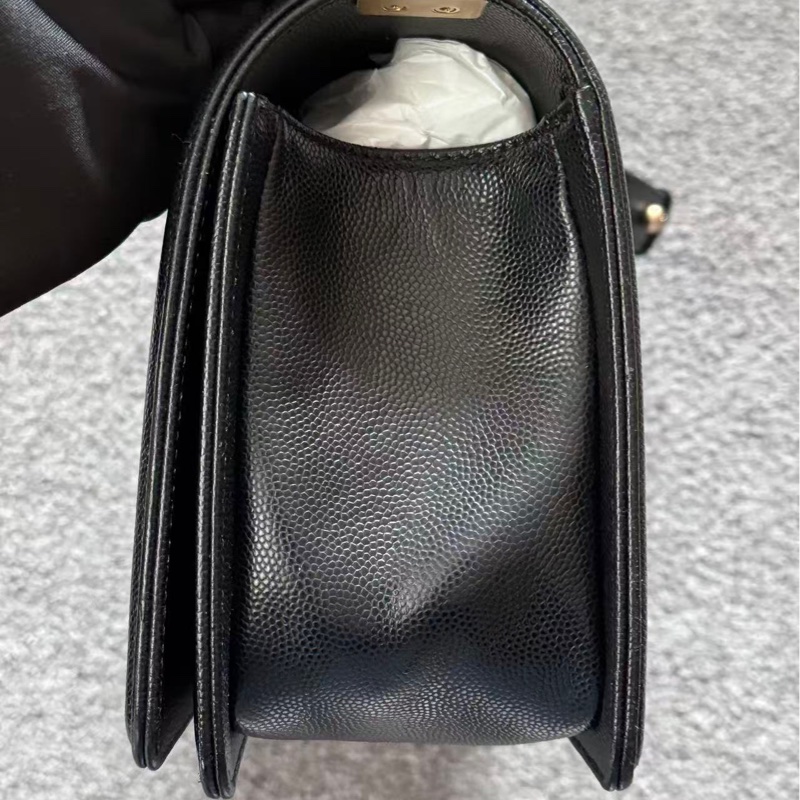 CHANEL LEBOY MEDIUM CAVIAR 香奈兒黑金魚子醬皮革中號-13