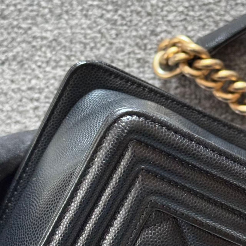 CHANEL LEBOY MEDIUM CAVIAR 香奈兒黑金魚子醬皮革中號-16