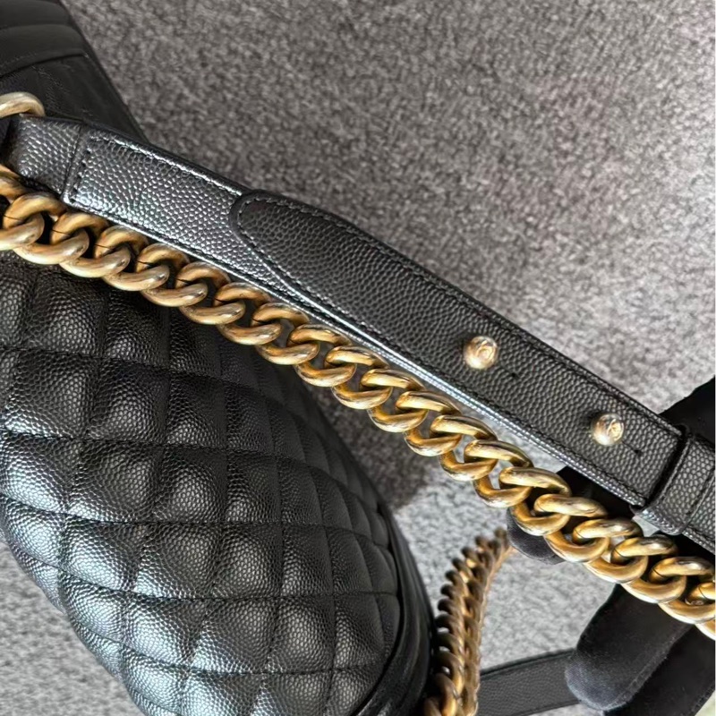 CHANEL LEBOY MEDIUM CAVIAR 香奈兒黑金魚子醬皮革中號-29