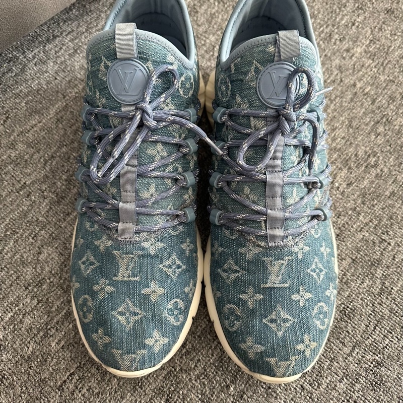 LOUIS VUITTON Fastlane牛仔藍滿印休閒鞋 44碼-1