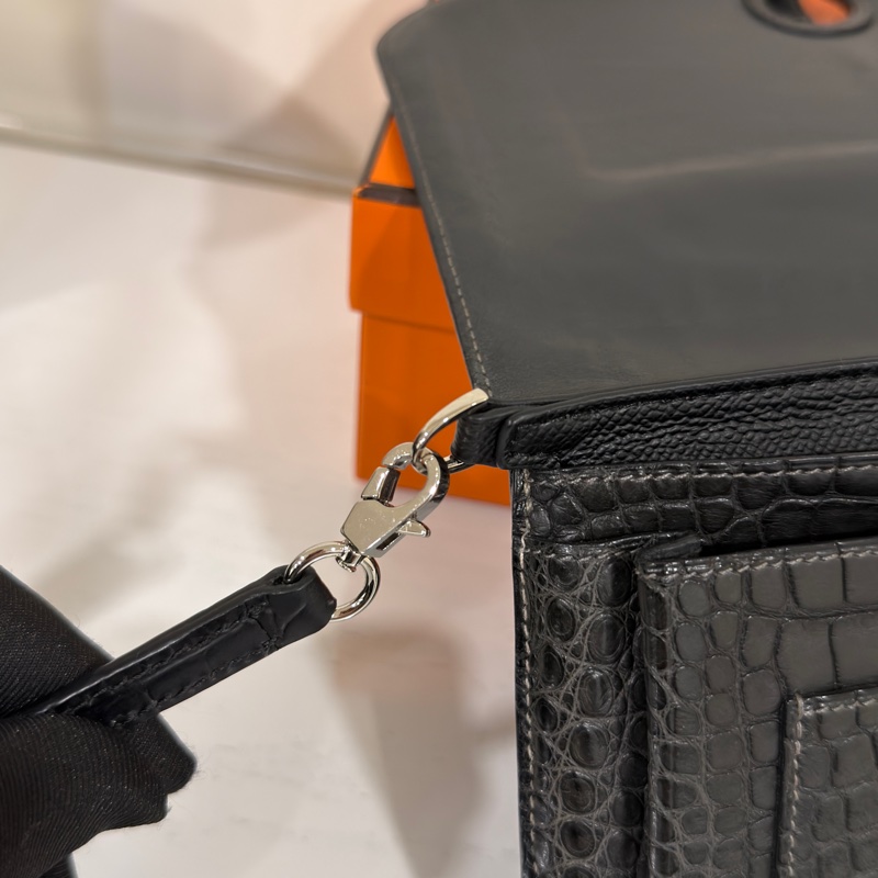 #全網唯一超稀有 #鱷魚皮 #超便宜💰 愛馬仕黑銀woc護照夾🉑斜挎/肩背-12