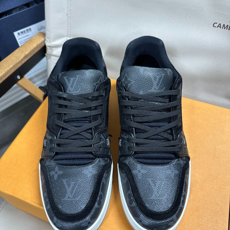 LOUIS VUITTON Trainer 圓頭系帶低幫時尚板鞋黑老花 40.5碼-1