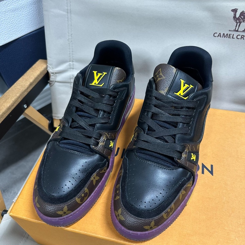 LOUIS VUITTON Trainer 牛皮 經典花紋 湖人紫金配色41碼-4