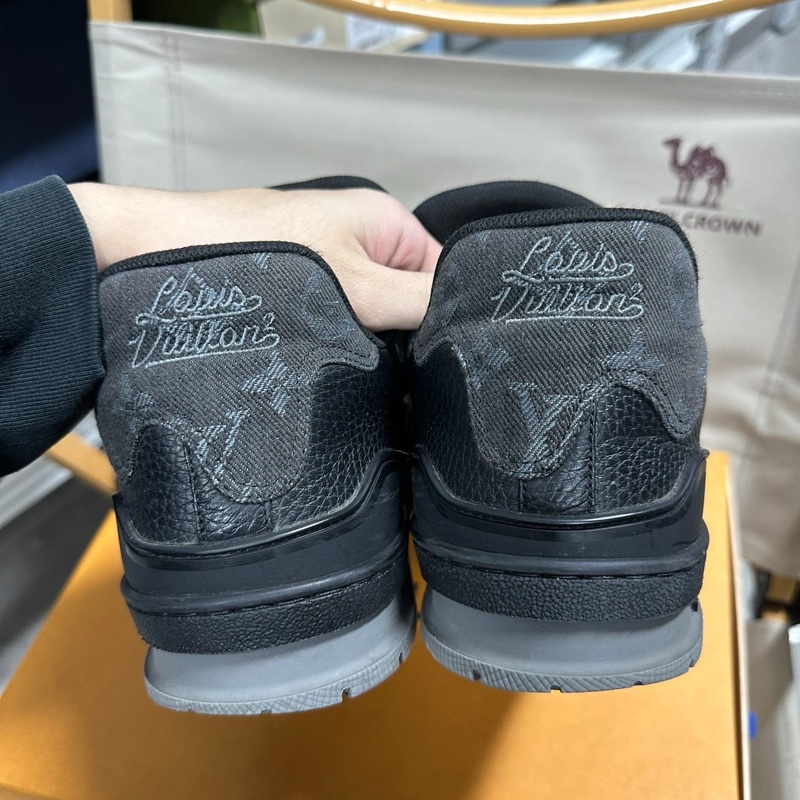 LOUIS VUITTON  x Nigo Trainer 皮革 聯名款 黑色42碼-4
