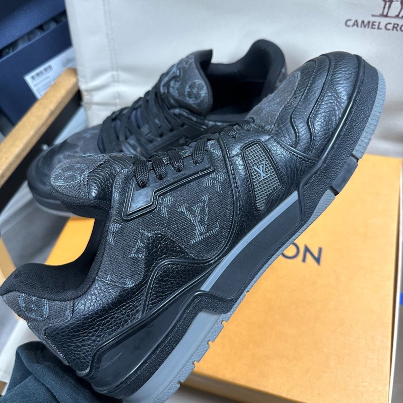 LOUIS VUITTON  x Nigo Trainer 皮革 聯名款 黑色42碼-7